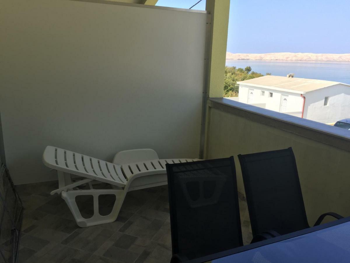 Apartmani Verica Karlobag Exterior foto